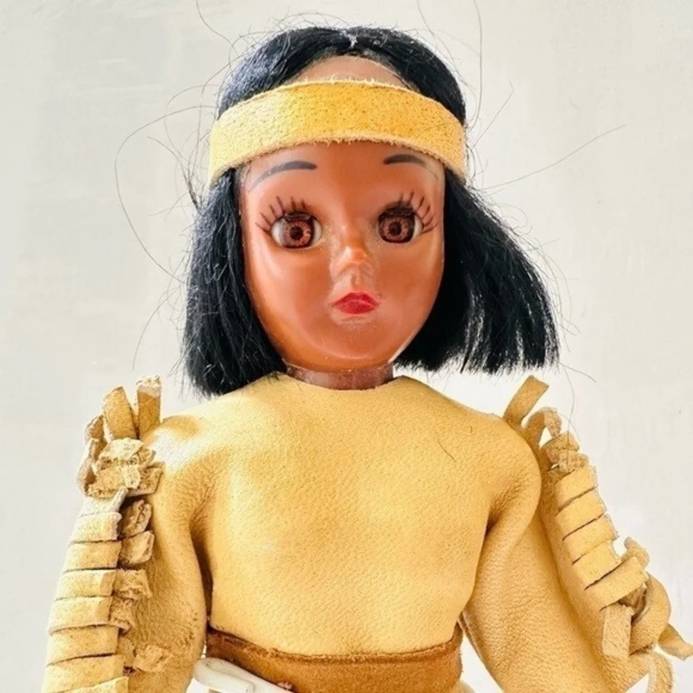 Vintage Native American Indian Girl Doll 8